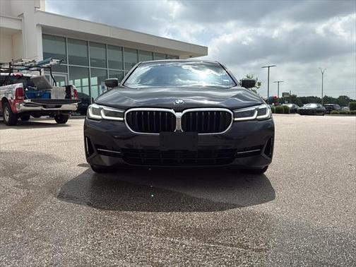 2022 BMW 530 i