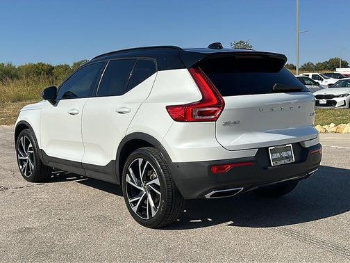 2019 Volvo XC40 T5 R-Design