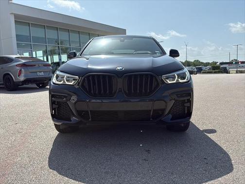 2022 BMW X6 M50i