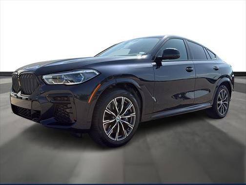 2022 BMW X6 M50i