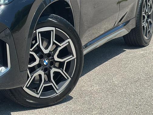Black Sapphire Metallic 2024 BMW X1 xDrive28i
