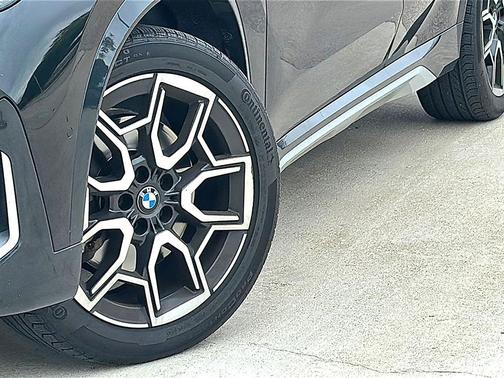 Black Sapphire Metallic 2024 BMW X1 xDrive28i