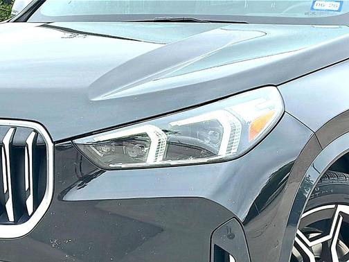 Black Sapphire Metallic 2024 BMW X1 xDrive28i