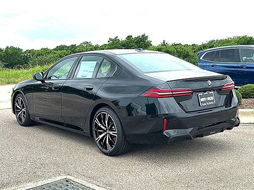 Black Sapphire Metallic 2027 BMW 530 i