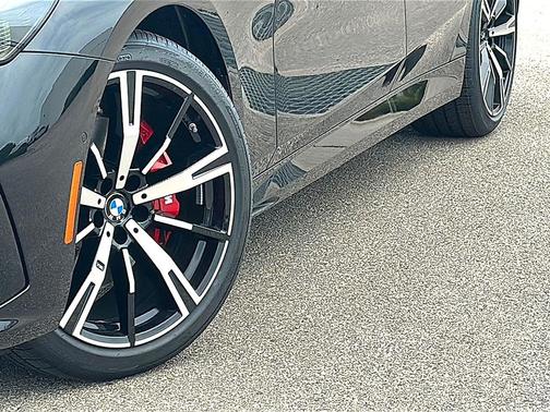 Black Sapphire Metallic 2027 BMW 530 i