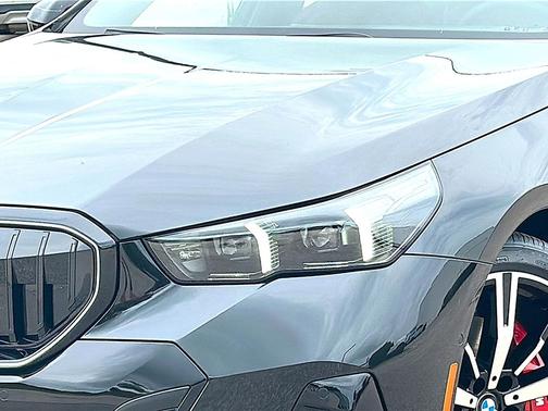 Black Sapphire Metallic 2027 BMW 530 i