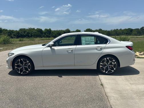 2025 BMW 330 i