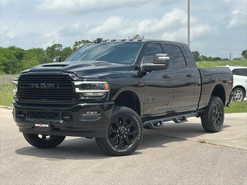 2024 RAM 2500 Laramie Crew Cab 4x4 6'4' Box