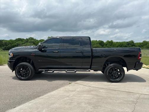 2024 RAM 2500 Laramie Crew Cab 4x4 6'4' Box