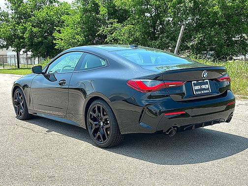 Black Sapphire 2027 BMW 430 i