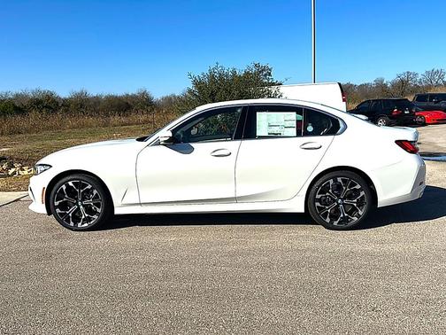 Alpine White 2026 BMW 330