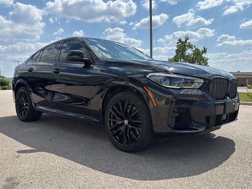 2023 BMW X6 M50i