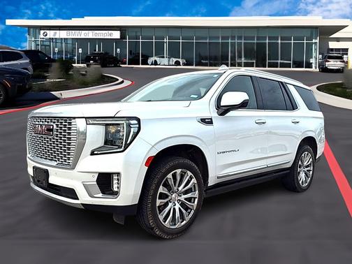 White Frost Tricoat 2022 GMC Yukon Denali