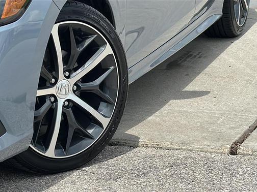 Sonic Gray Pearl 2024 Honda Civic Touring