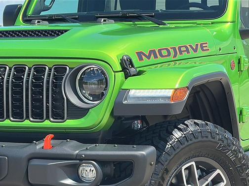 2025 Jeep Gladiator Mojave X