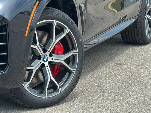Carbon Black Metallic 2026 BMW X5 PHEV xDrive50e