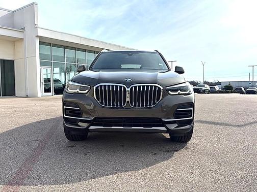 2023 BMW X5 sDrive40i