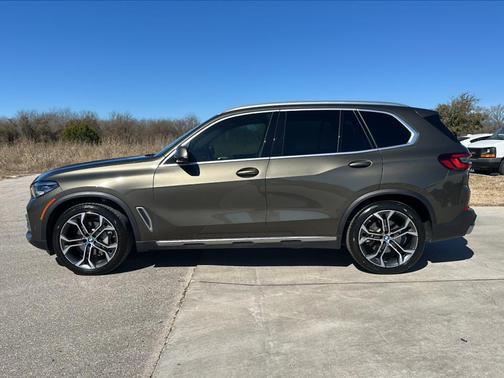 2023 BMW X5 sDrive40i