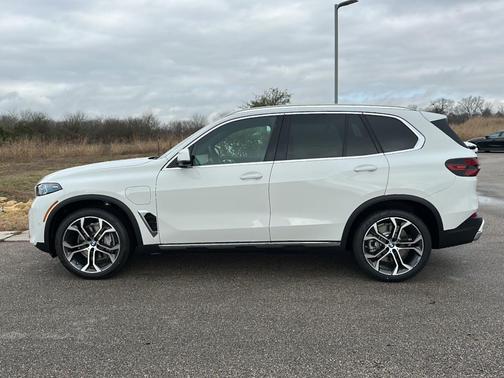 2026 BMW X5 PHEV xDrive50e