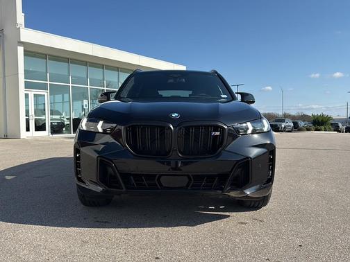 2026 BMW X5 M60i