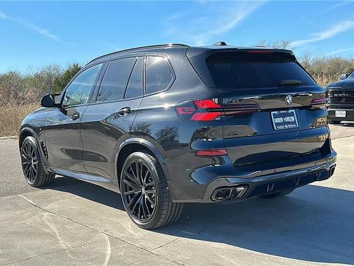 2026 BMW X5 M60i