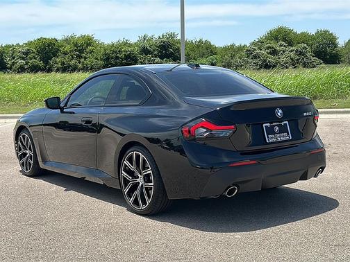 2023 BMW 230 i