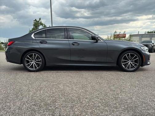 2021 BMW 330 i