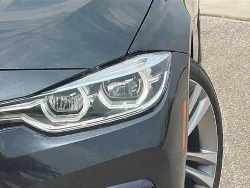 2018 BMW 330 xDrive