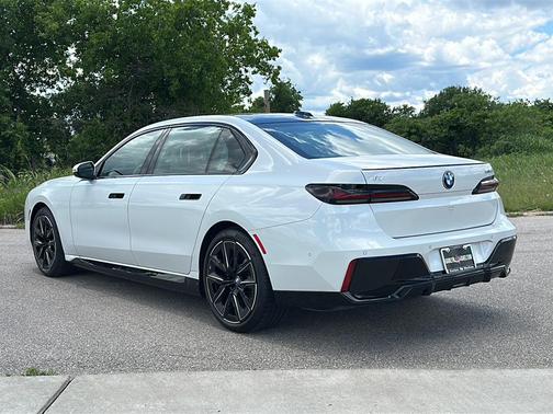 2024 BMW i7 xDrive60