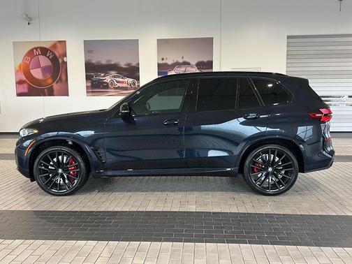 2025 BMW X5 M60i