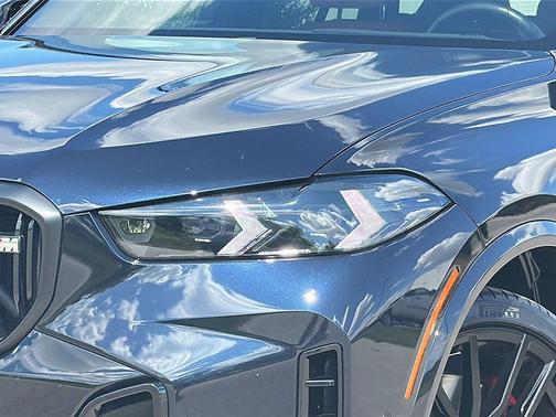2024 BMW X5 M60i