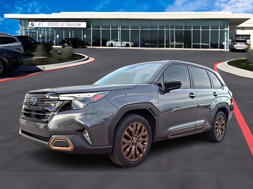 Magnetite Gray Metallic 2025 Subaru Forester Sport