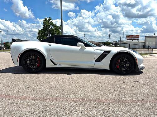 Arctic White 2019 Chevrolet Corvette Z06