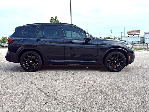 Carbon Black Metallic 2024 BMW X3 sDrive30i