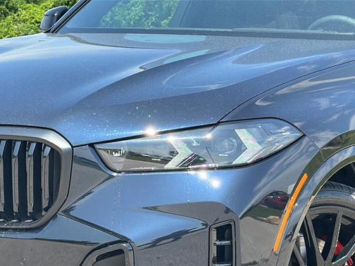 Carbon Black Metallic 2026 BMW X5 sDrive40i