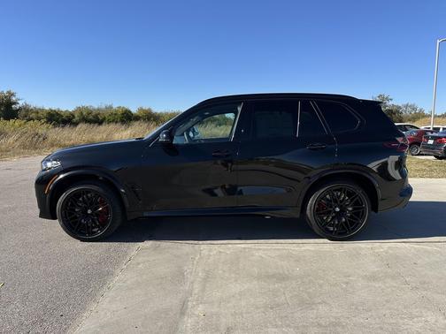 2026 BMW X5 M Base