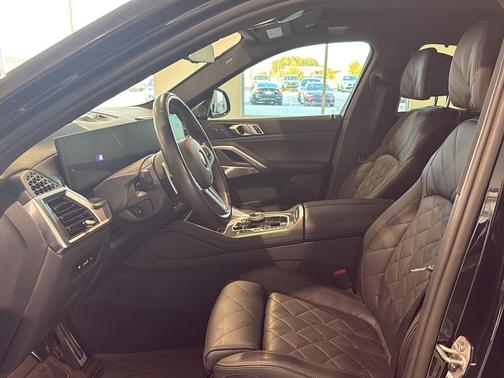 2024 BMW X6 M60i