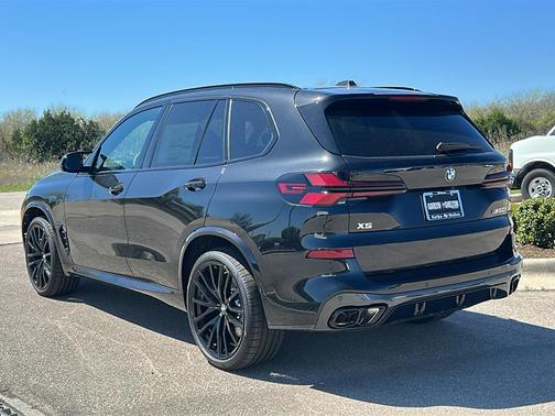 2026 BMW X5 M60i