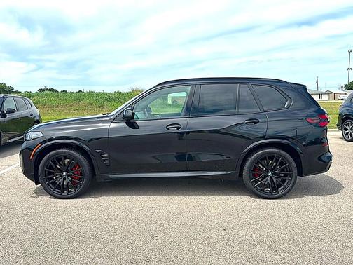 Black Sapphire Metallic 2026 BMW X5 xDrive40i