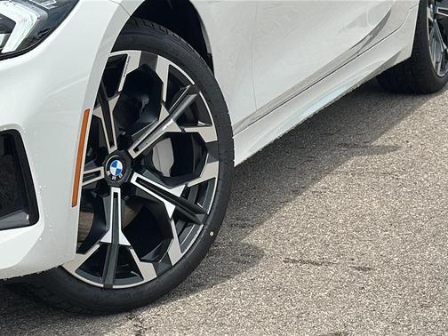 Alpine White 2026 BMW 330