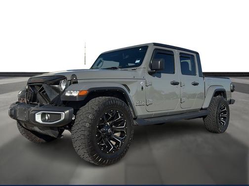 2022 Jeep Gladiator Overland
