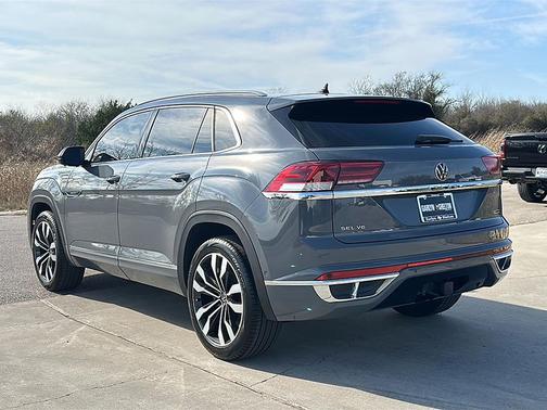 2022 Volkswagen Atlas Cross Sport 3.6L V6 SEL Premium R-Line
