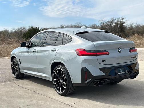 2025 BMW X4 M40i