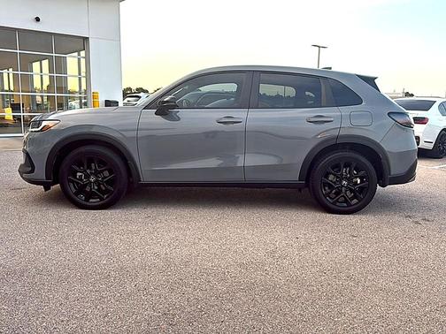 Urban Gray Pearl 2024 Honda HR-V AWD Sport w/o BSI