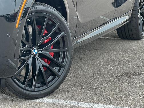 Black Sapphire Metallic 2027 BMW X6 M60i