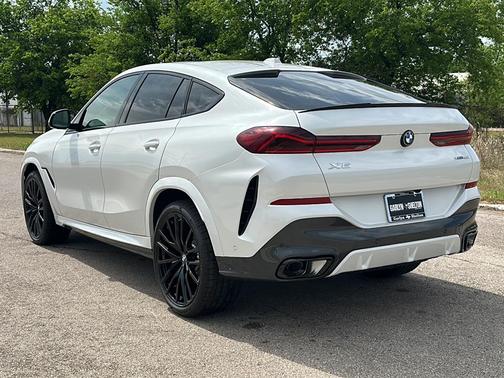 2026 BMW X6 xDrive40i