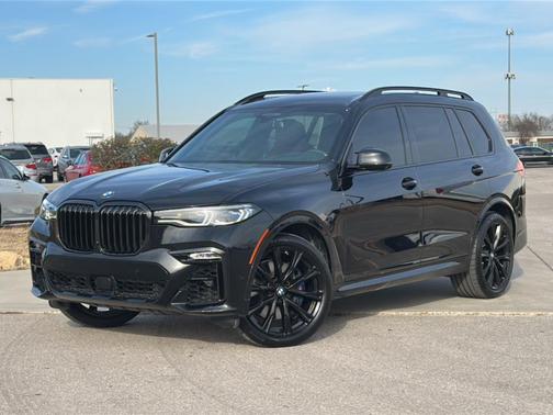 2021 BMW X7 M50i