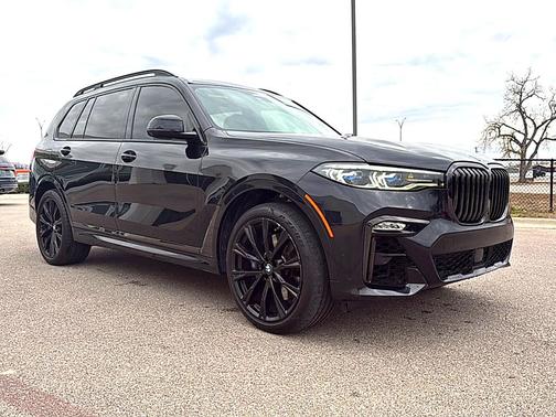 2021 BMW X7 M50i