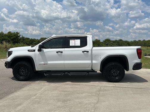 2024 GMC Sierra 1500 AT4X