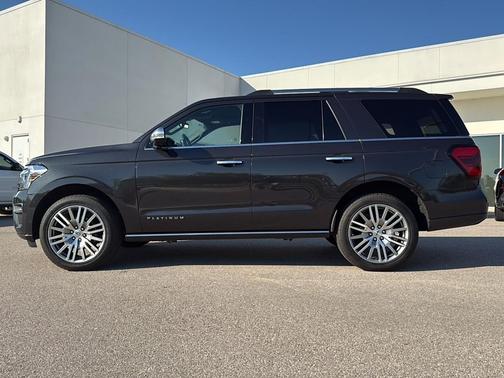2024 Ford Expedition Platinum